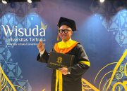 Wisuda UT 2025/2026 I, Imam Buktikan Kuliah Sambil Kerja Bisa Mendunia
